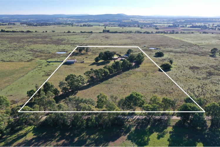 775 Ives Road, Hillside