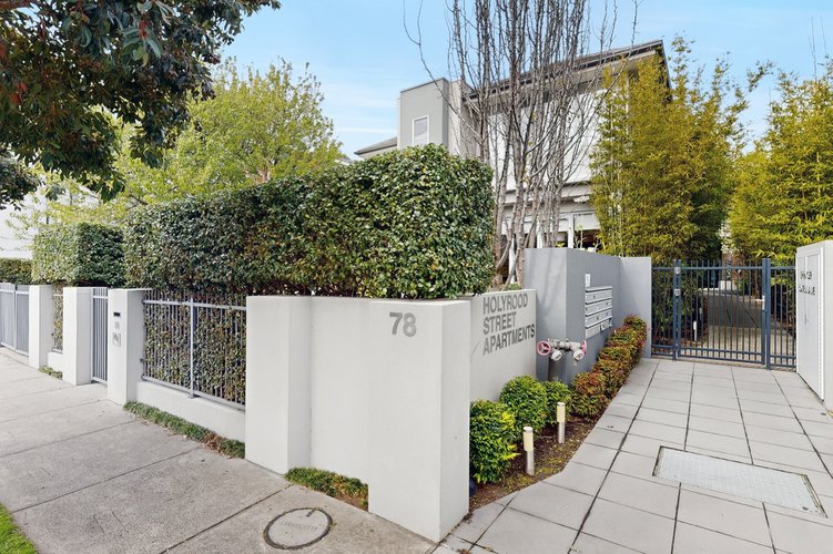 7/78 Holyrood Street Hampton 3188