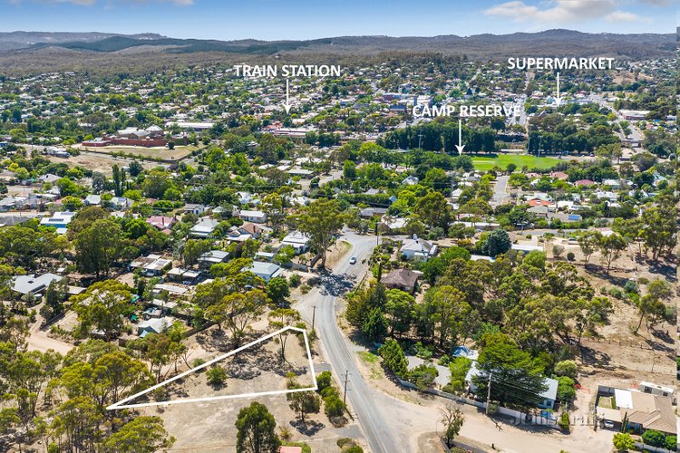 7a Reckleben Street Castlemaine 3450