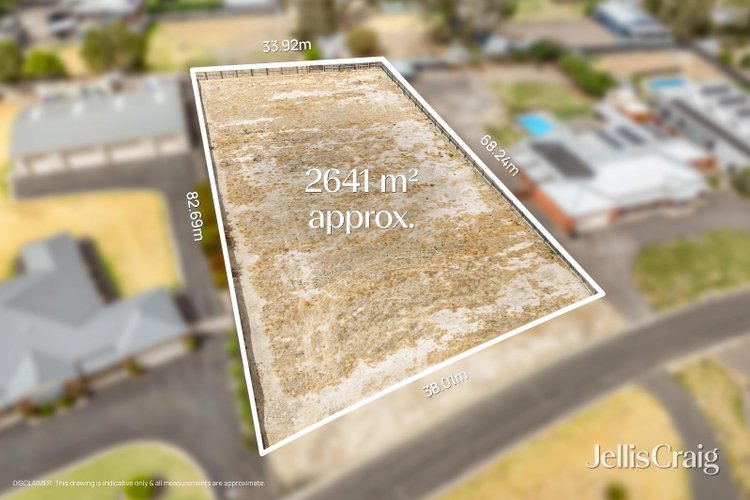 8-10 Maplewood Court St Albans Park 3219