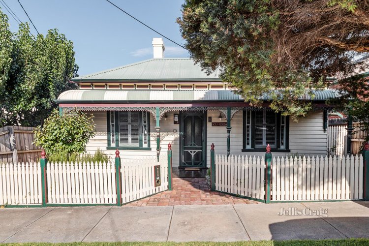 8 Agatha Street Essendon 3040