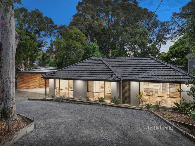 8 Aumann Street Heathmont 3135