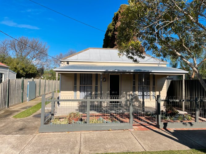 8 Balliang Street South Geelong 3220