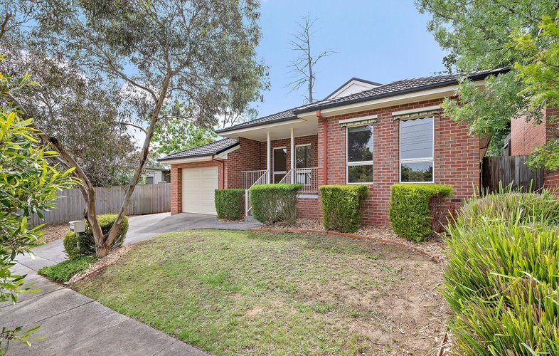 8 Balmoral Street Kilsyth 3137