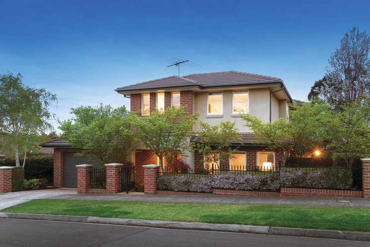8 Barbara Street Mont Albert North 3129