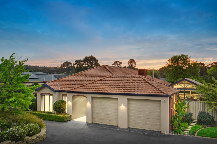 8 Bellbird Drive Lilydale 3140