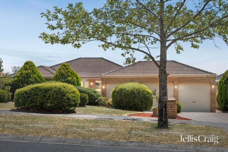 8 Billanook Way Chirnside Park 3116