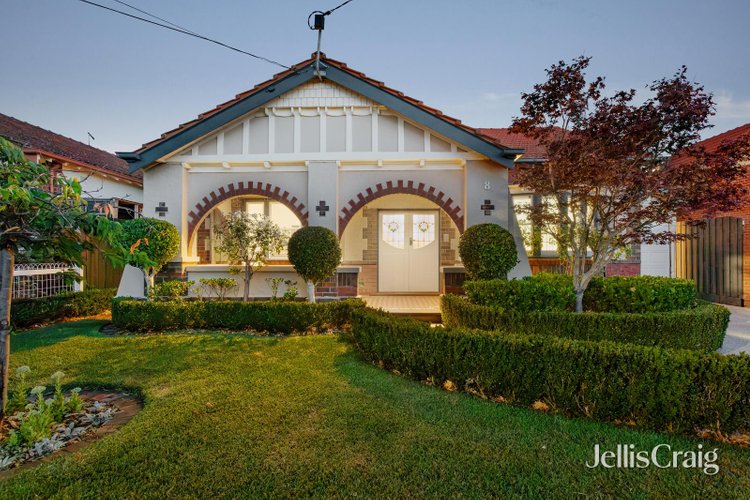 8 Campbell Street Bentleigh 3204