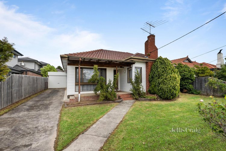 8 Carmody Street Burwood 3125