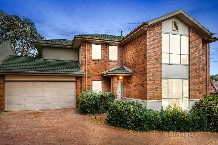 8 Cascades View Yallambie 3085