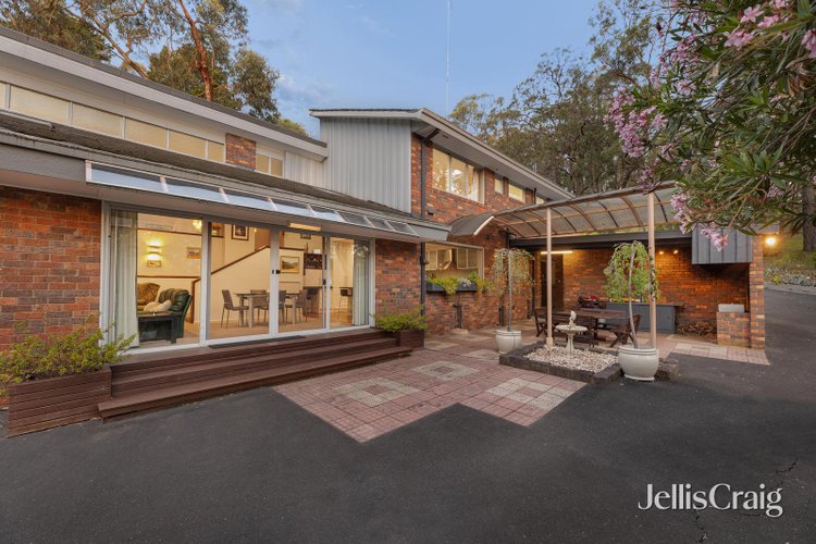 8 Chaim Court Donvale 3111