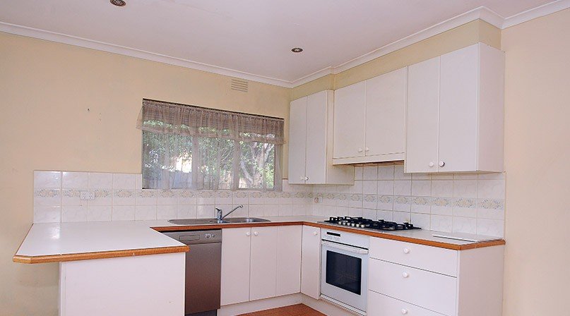 8 Chiara Court Glen Waverley 3150