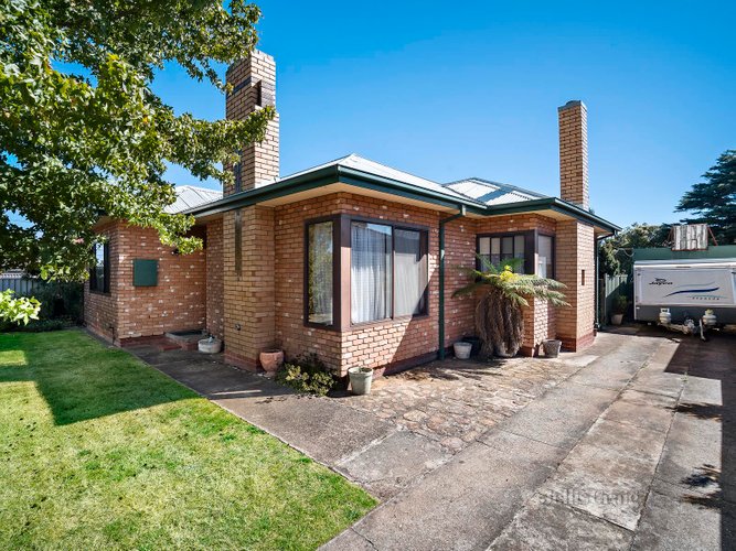 8 Conan Street Wendouree 3355