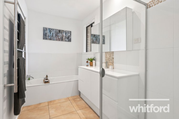 8 Cuzens Place, Geelong