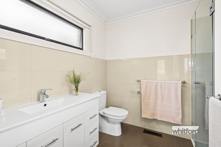 8 Desmond Street, Highton