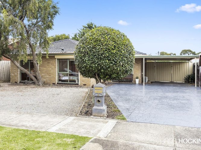 8 Dickenson Street Altona Meadows 3028
