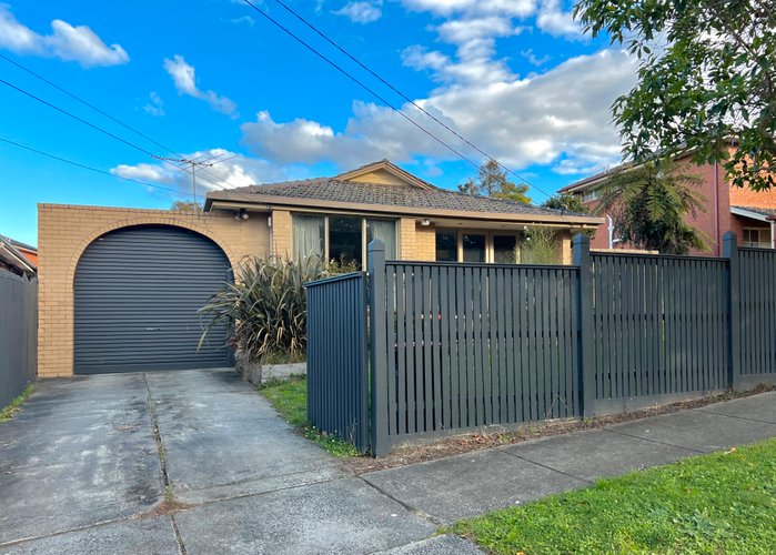8 Eastleigh Drive Glen Waverley 3150