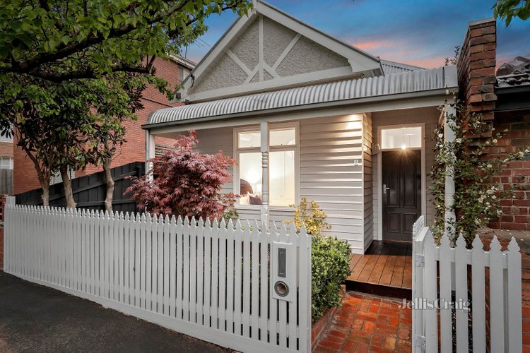 8 Eltham Street Flemington 3031