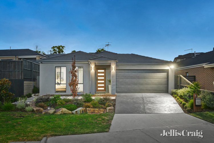 8 Footman Mews Chirnside Park 3116