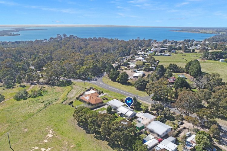 8 Forge Creek Road, Eagle Point