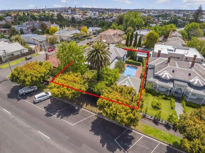 8 Garden Street, Geelong