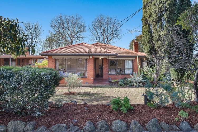 8 Gilbert Court Mount Waverley 3149