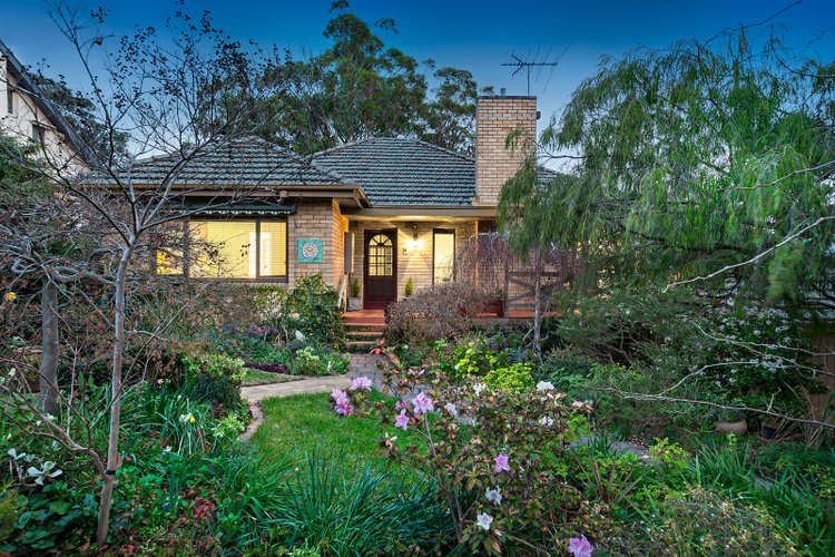 8 Glendene Avenue Kew 3101