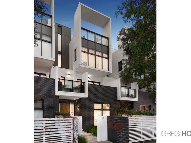8 Graham Street Albert Park 3206