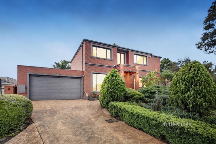 8 Greenview Court Greensborough 3088