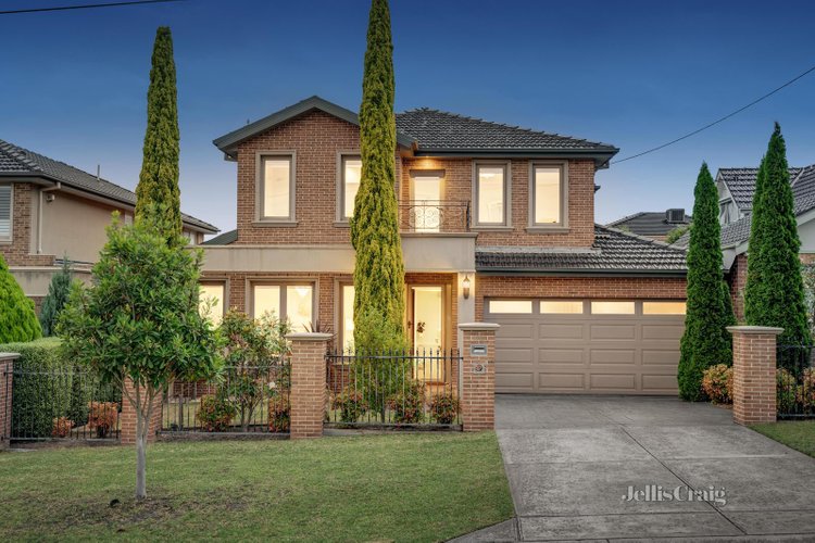 8 Henry Street Doncaster 3108