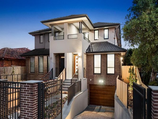 8 Henshall Road Strathmore 3041