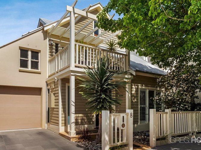 8 Heriot Place Williamstown 3016