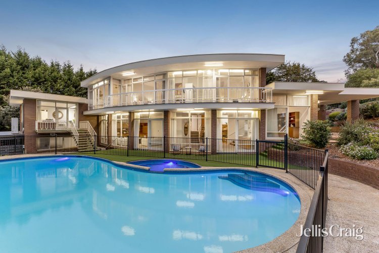 8 Honybun Court Donvale 3111