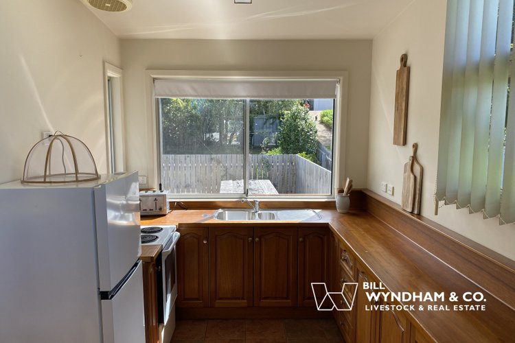 8 Howitt Avenue, Metung