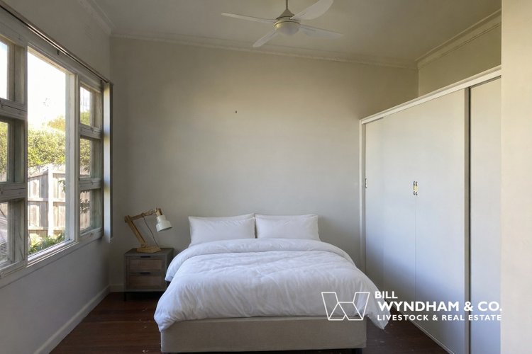 8 Howitt Avenue, Metung