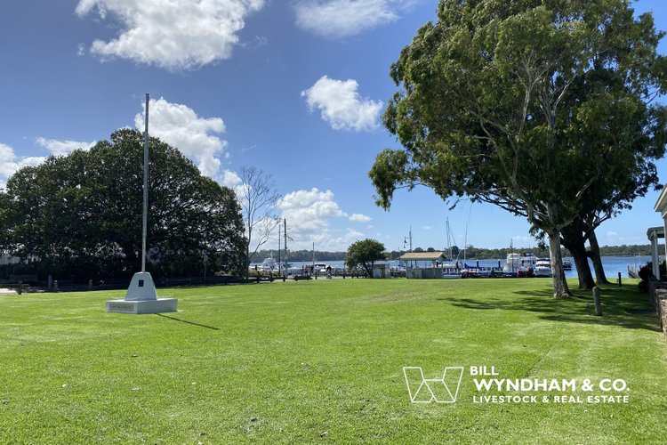 8 Howitt Avenue, Metung