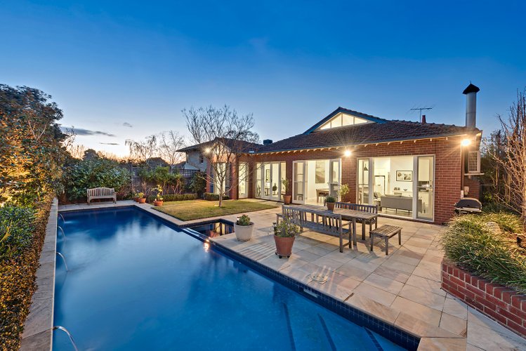 8 Irymple Avenue Glen Iris 3146