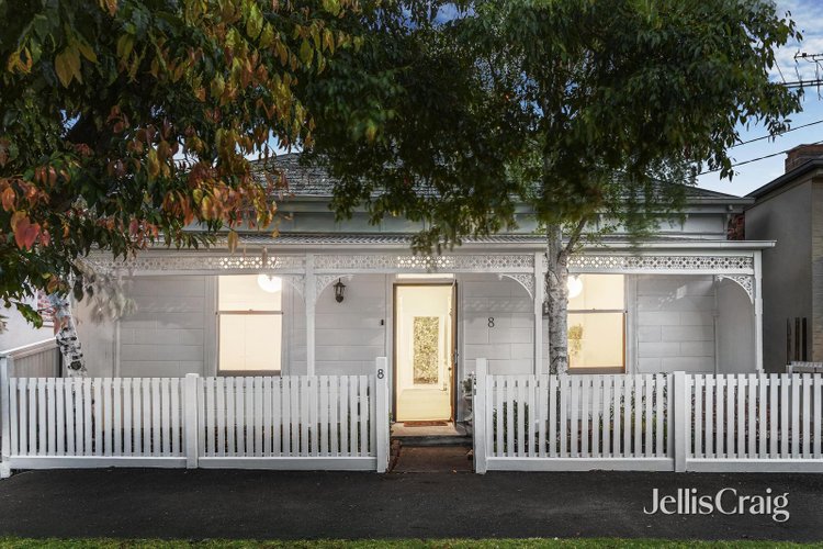 8 James Service Place South Melbourne 3205