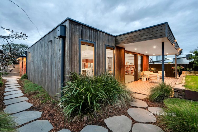 8 James Street Preston 3072