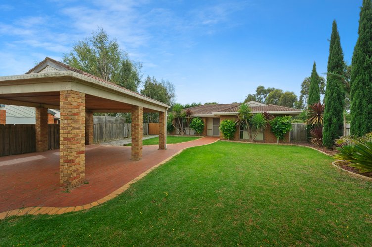 8 Jason Close Berwick 3806
