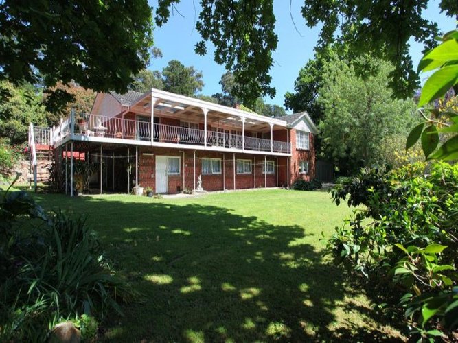 8 Johns Crescent Mount Evelyn 3796