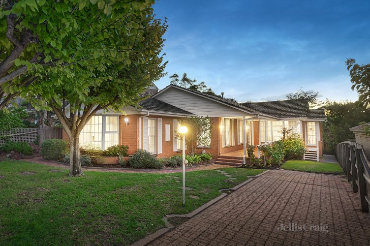 8 Kawarren Street Balwyn North 3104