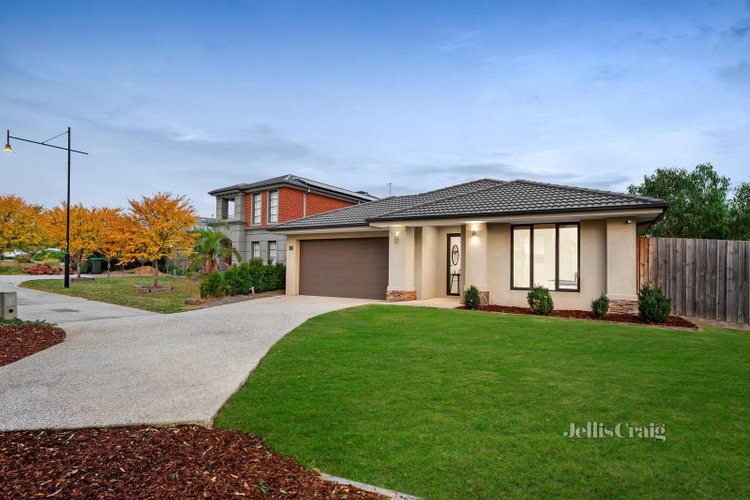 8 Landing Avenue Doreen 3754