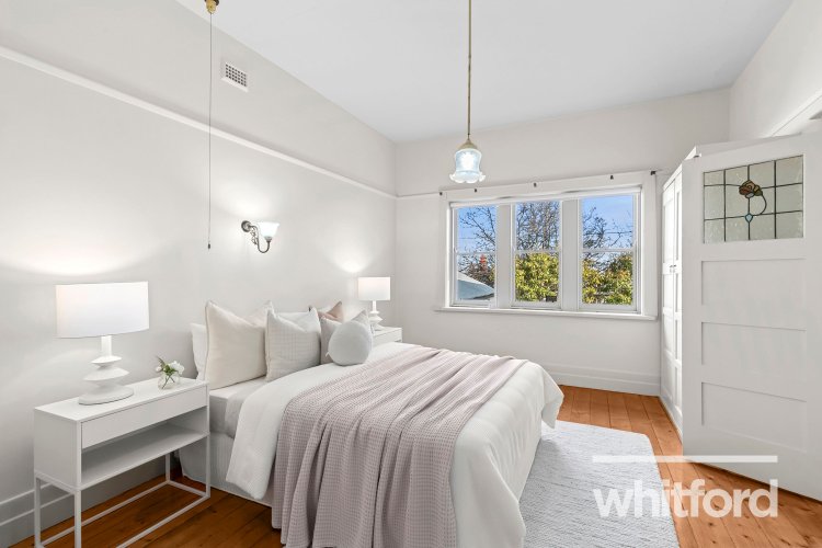 8 Laurel Bank Parade, Newtown