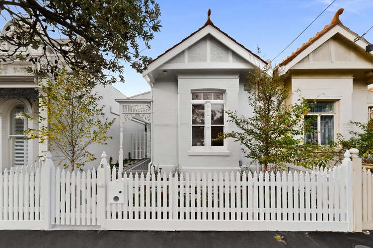 8 Longmore Street Street St Kilda West 3182