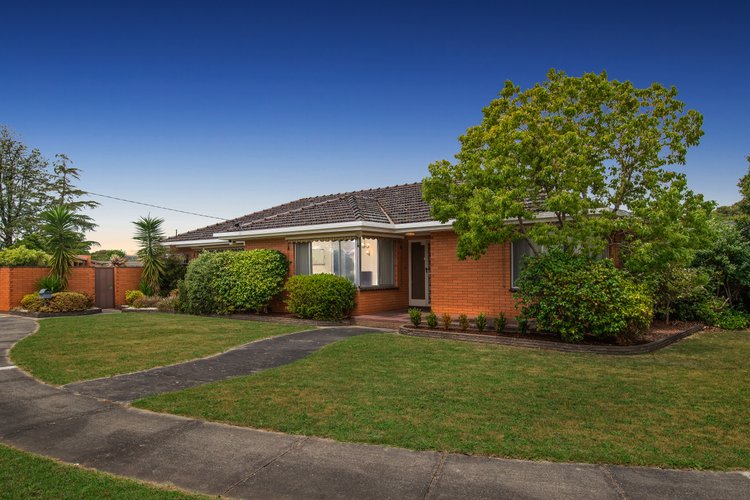 8 Lynette Court Mulgrave 3170
