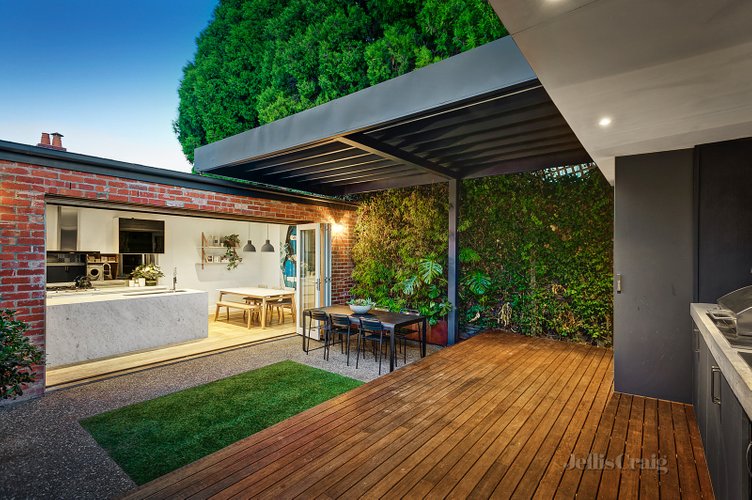 8 Mackay Street Prahran 3181