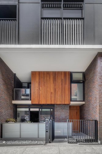 8 Mansard Lane Collingwood 3066