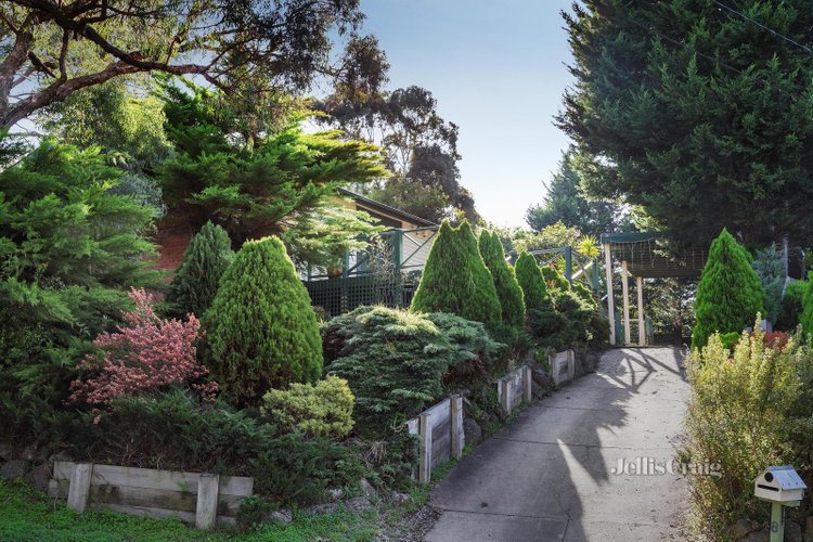 8 Mason Court Bayswater North 3153