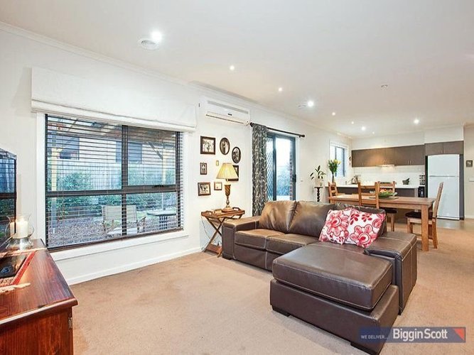8 McCauley Street Point Cook 3030